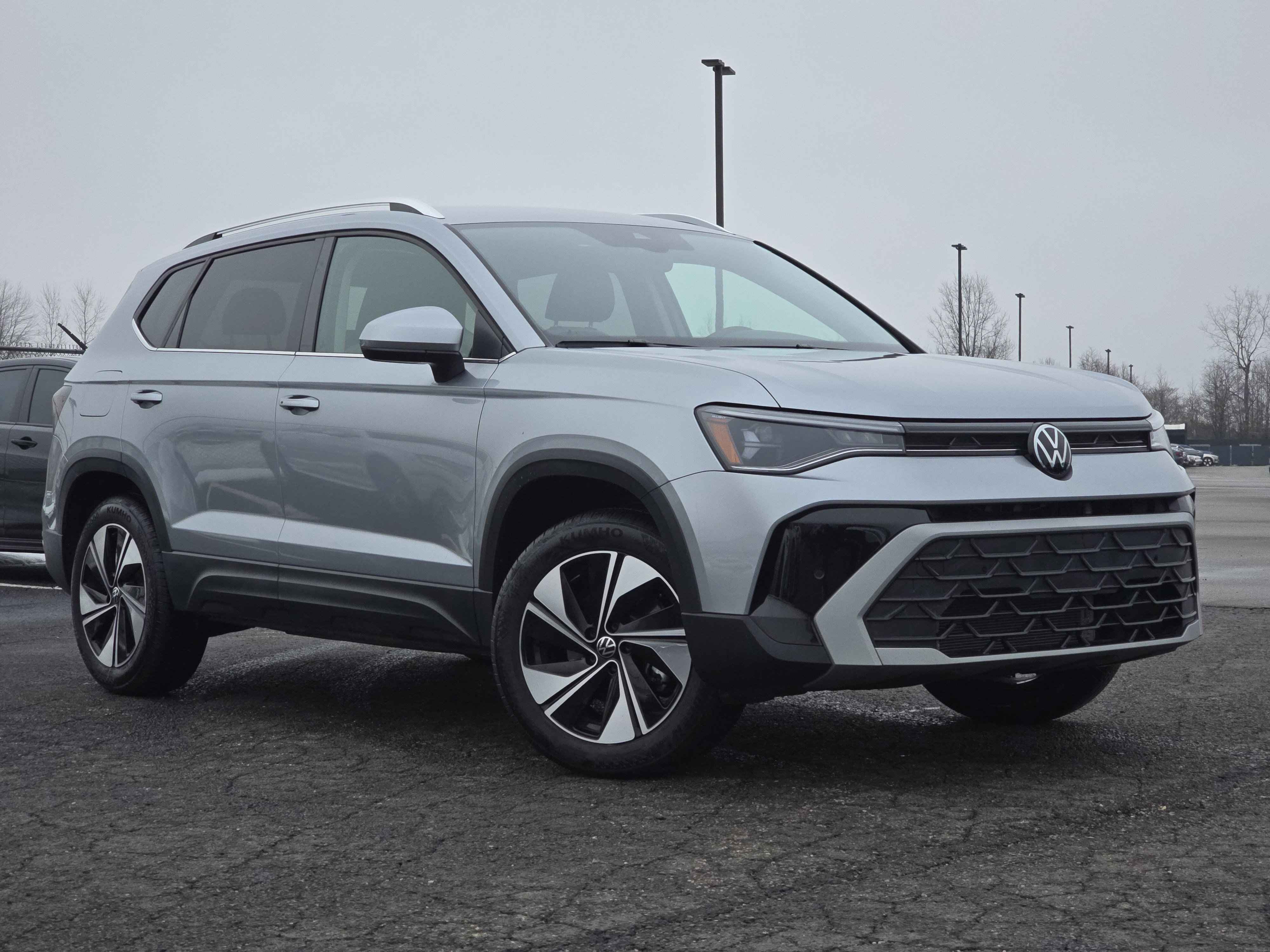 2025 Volkswagen Taos SE