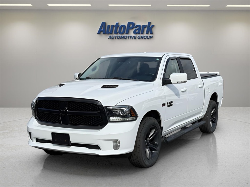 2018 Ram 1500 Sport photo 2