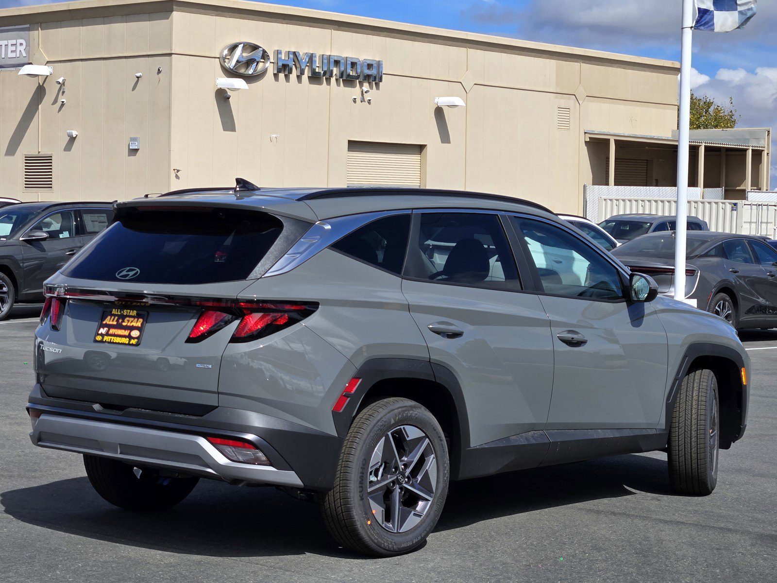 2026 Hyundai Tucson SEL photo 3