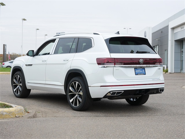 2026 Volkswagen Atlas SEL Premium R-Line photo 3