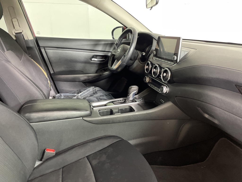 2020 Nissan Sentra SV photo 13