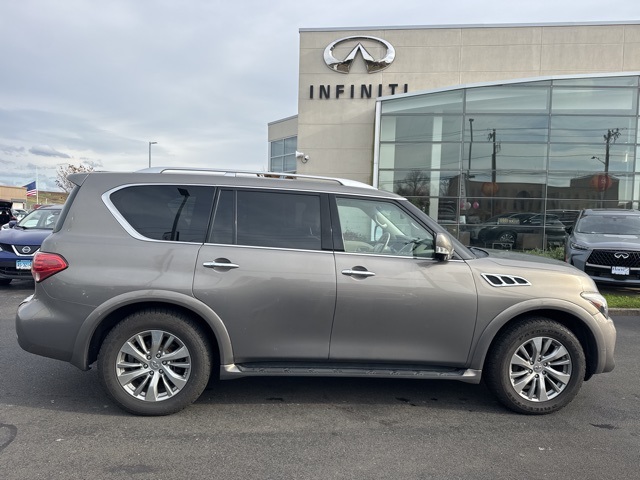 2016 Infiniti QX80 Base photo 2