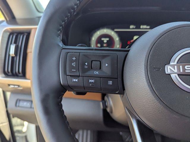 2025 Nissan Pathfinder Platinum photo 32
