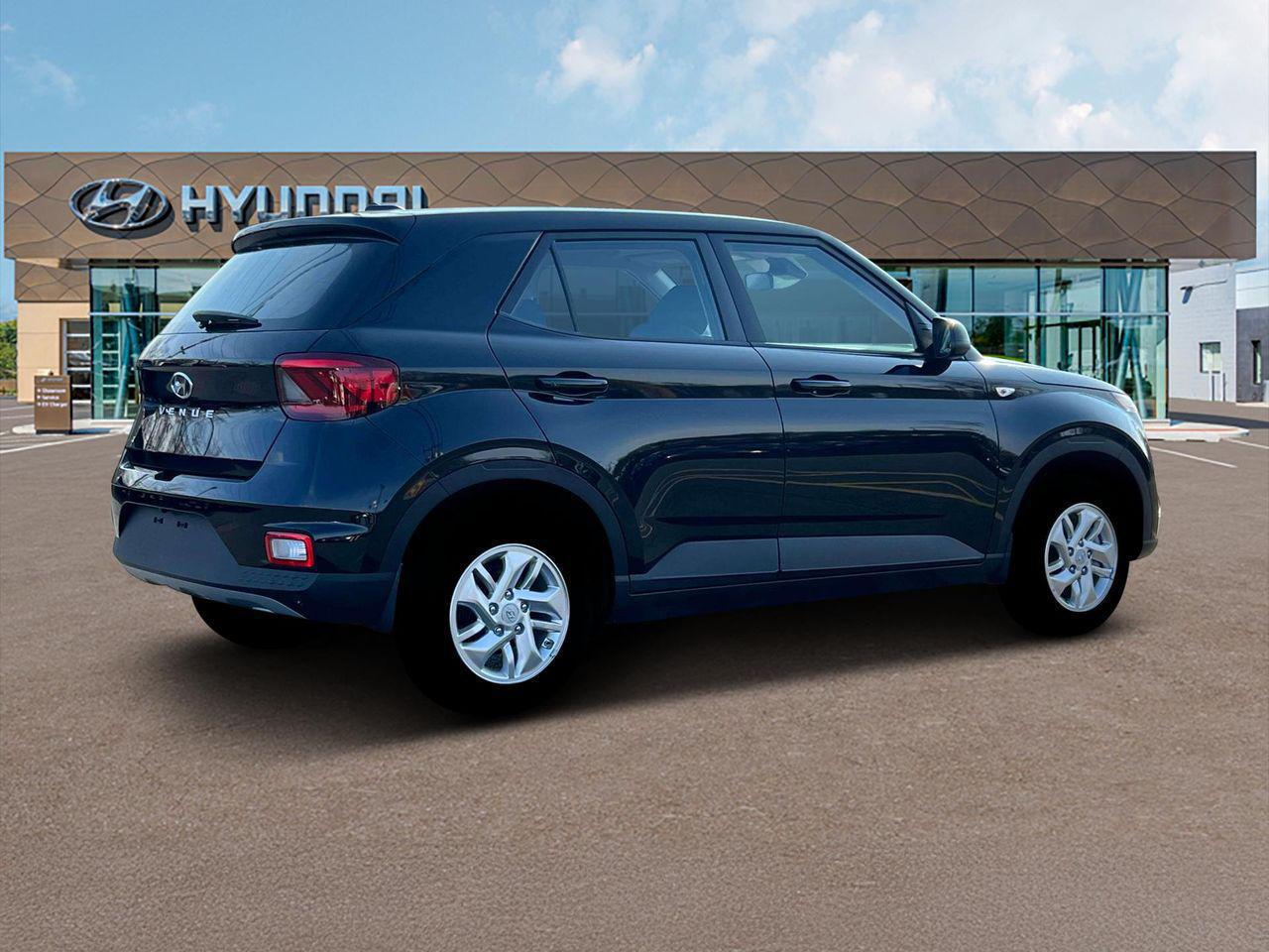 2025 Hyundai Venue SE photo 8