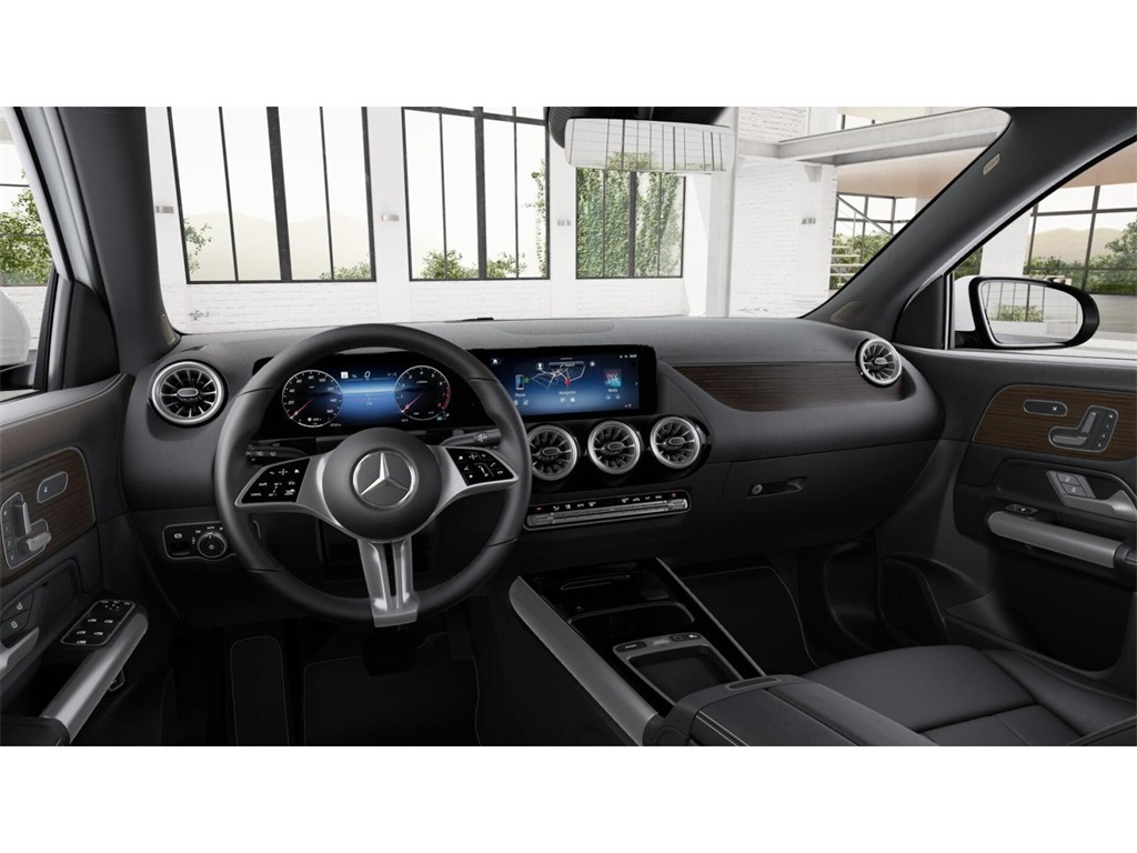 2026 Mercedes Benz GLA 250 4MATIC photo 3