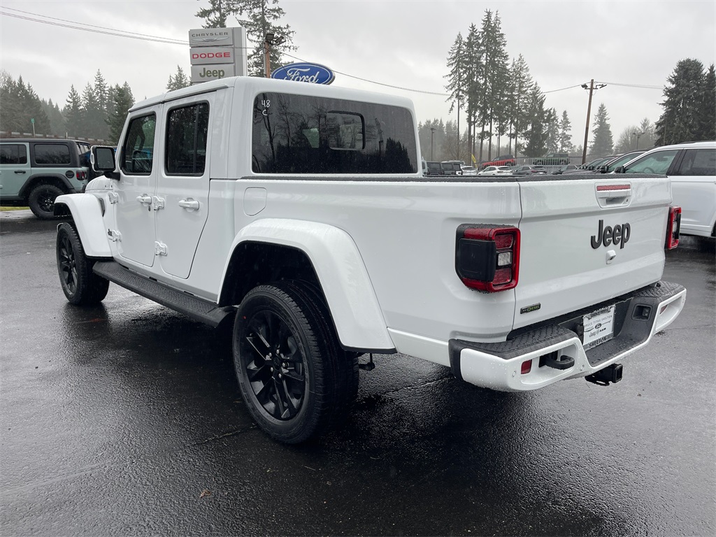 New 2023 Jeep Gladiator High Altitude Crew Cab in Shelton PL549148