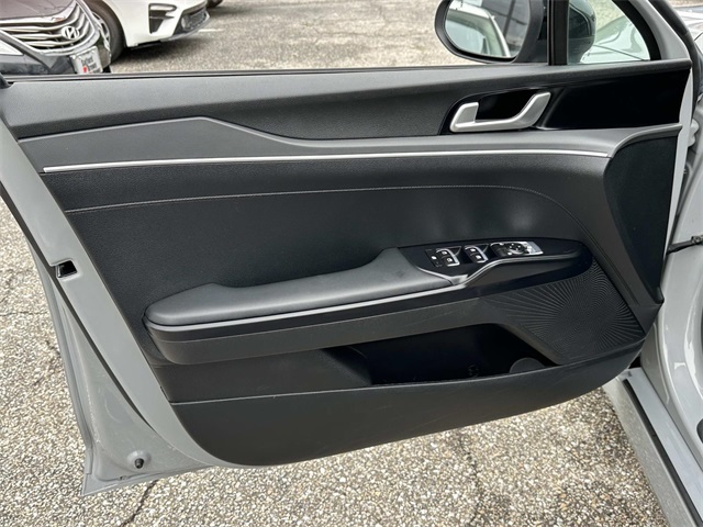 2023 Kia K5 GT-Line photo 27