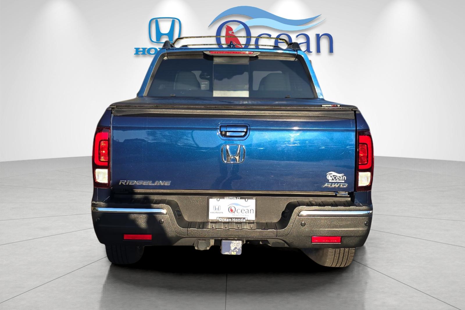 2019 Honda Ridgeline RTL-E photo 3