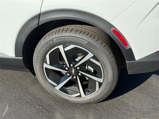 2026 Chevrolet Equinox EV 1LT photo 4