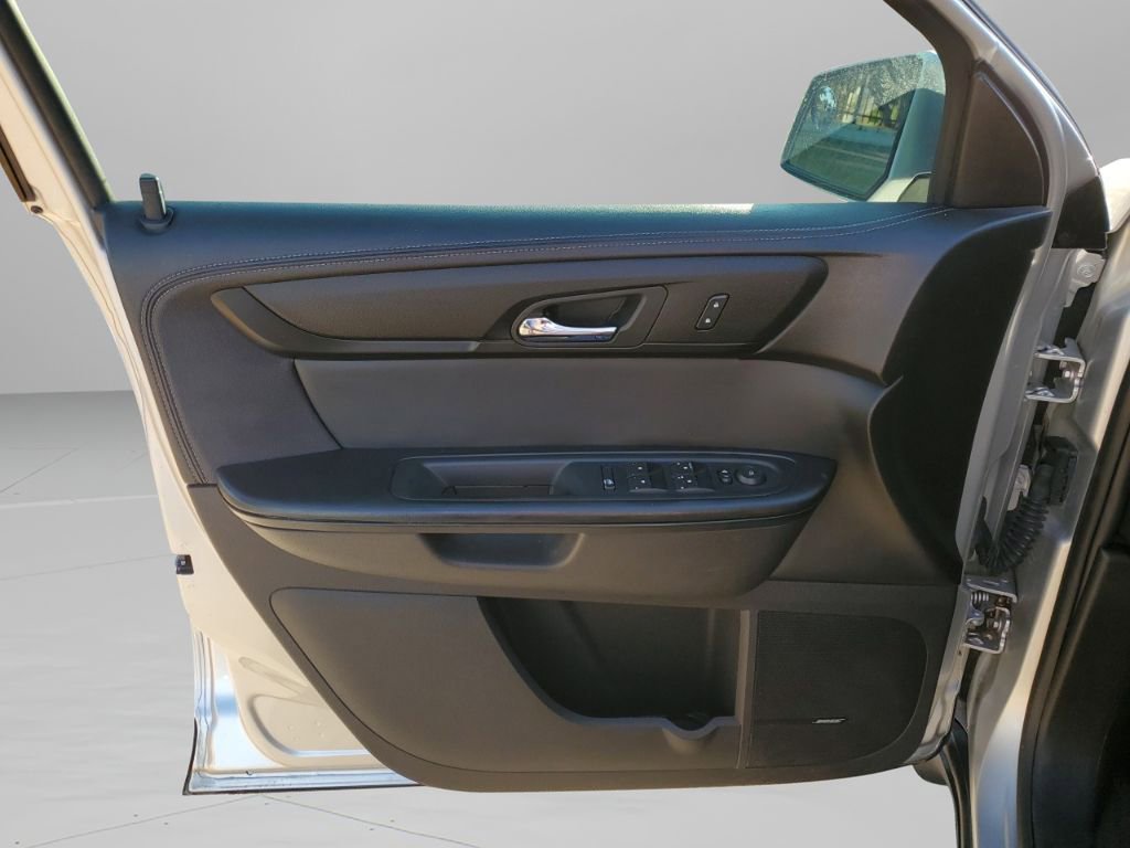 2013 Chevrolet Traverse 2LT photo 23