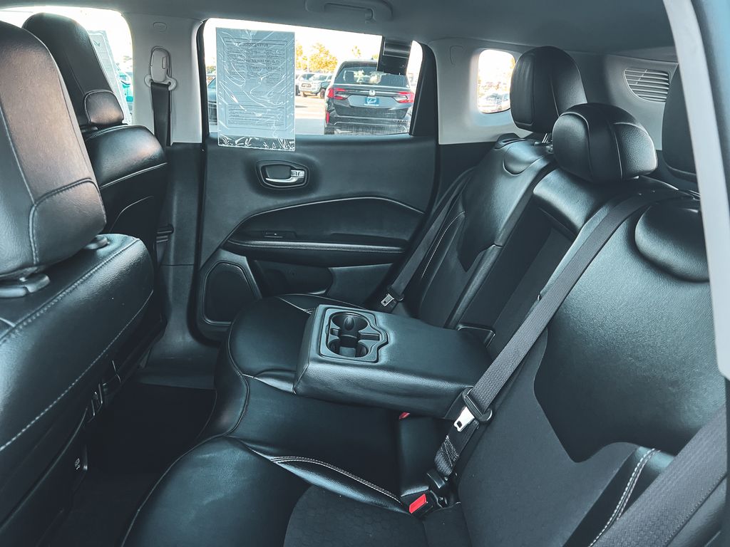 2019 Jeep Compass Latitude photo 24