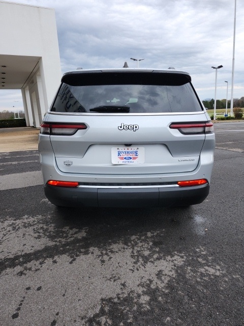 2023 Jeep Grand Cherokee Laredo Altitude photo 4