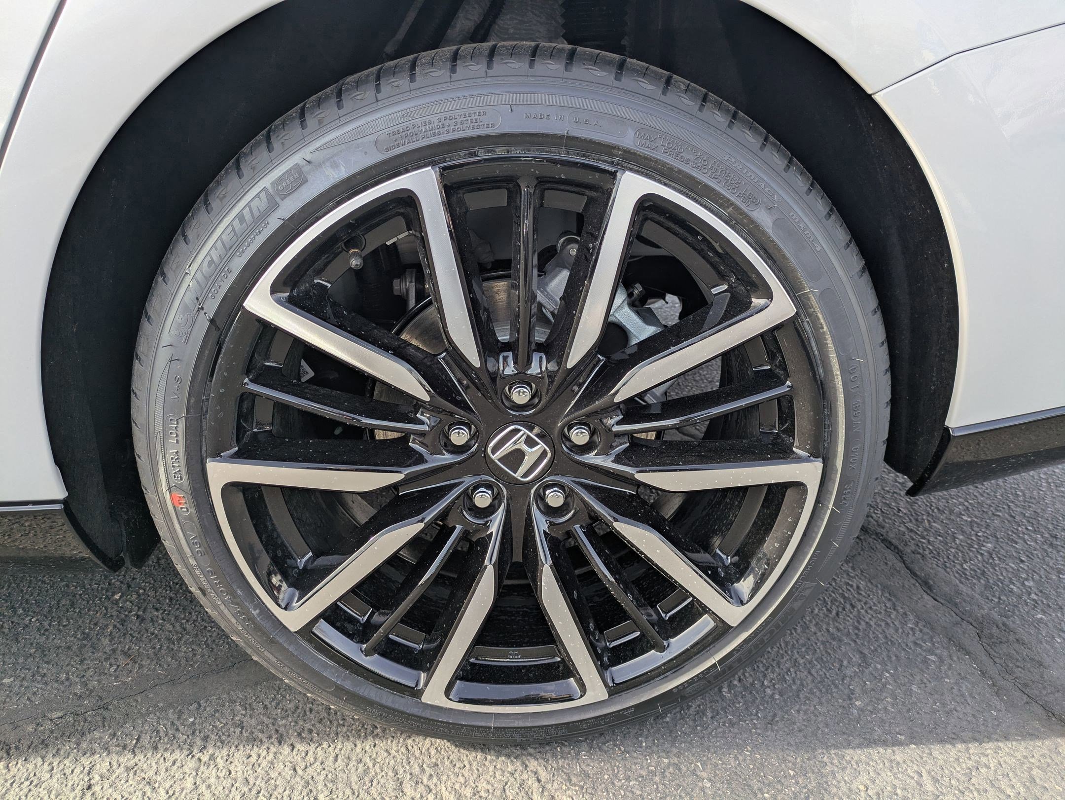 2025 Honda Accord Hybrid Touring photo 9