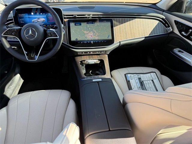 2025 Mercedes Benz E 350 4MATIC photo 7