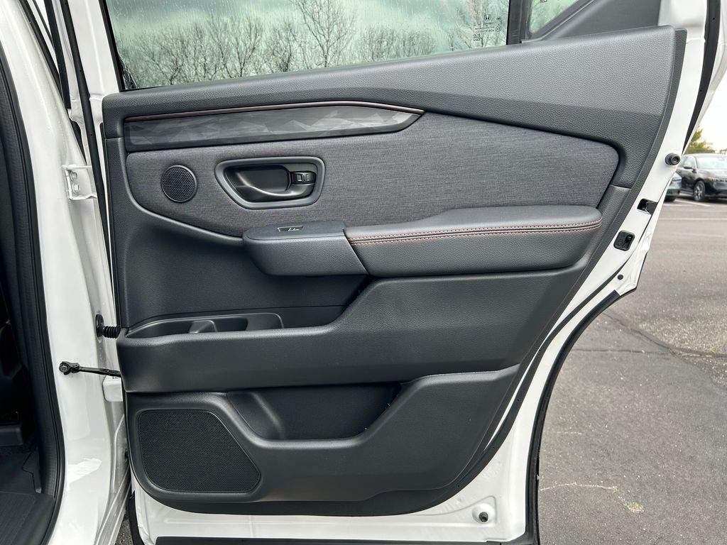 2026 Honda Passport TrailSport photo 21