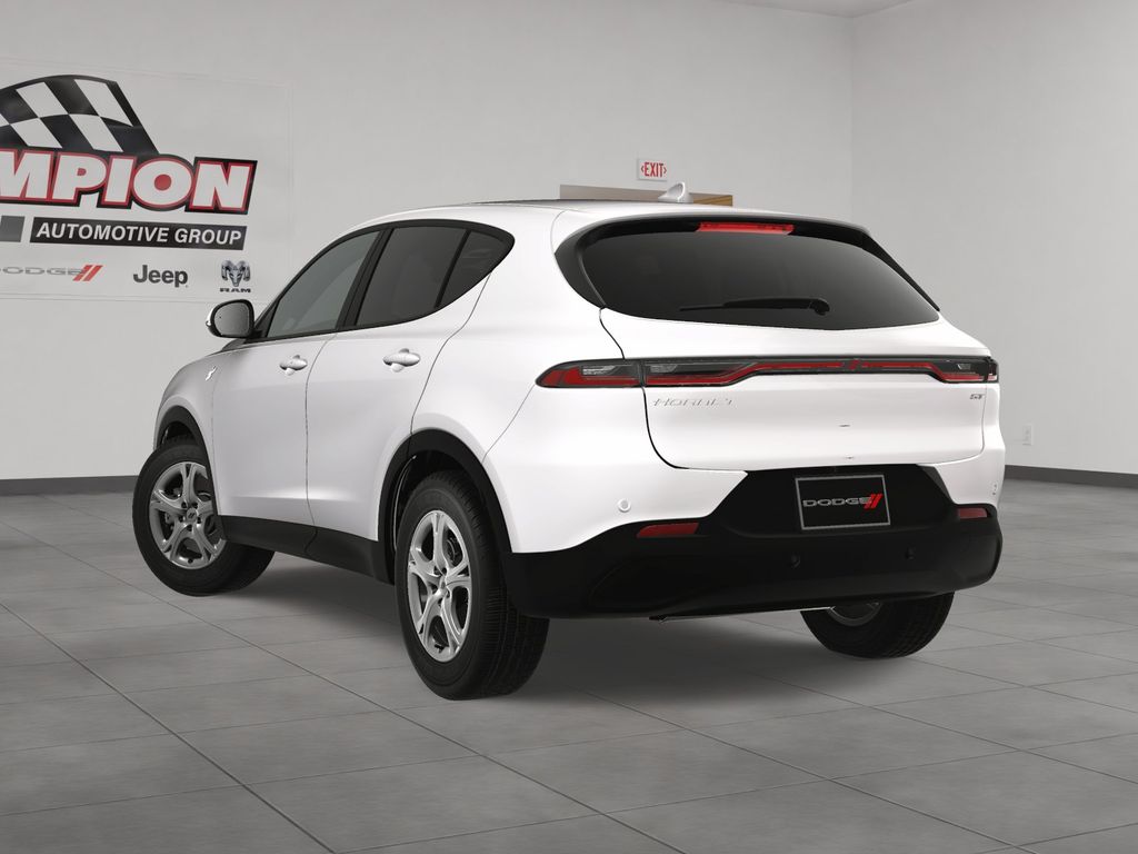 2024 Dodge Hornet GT photo 4