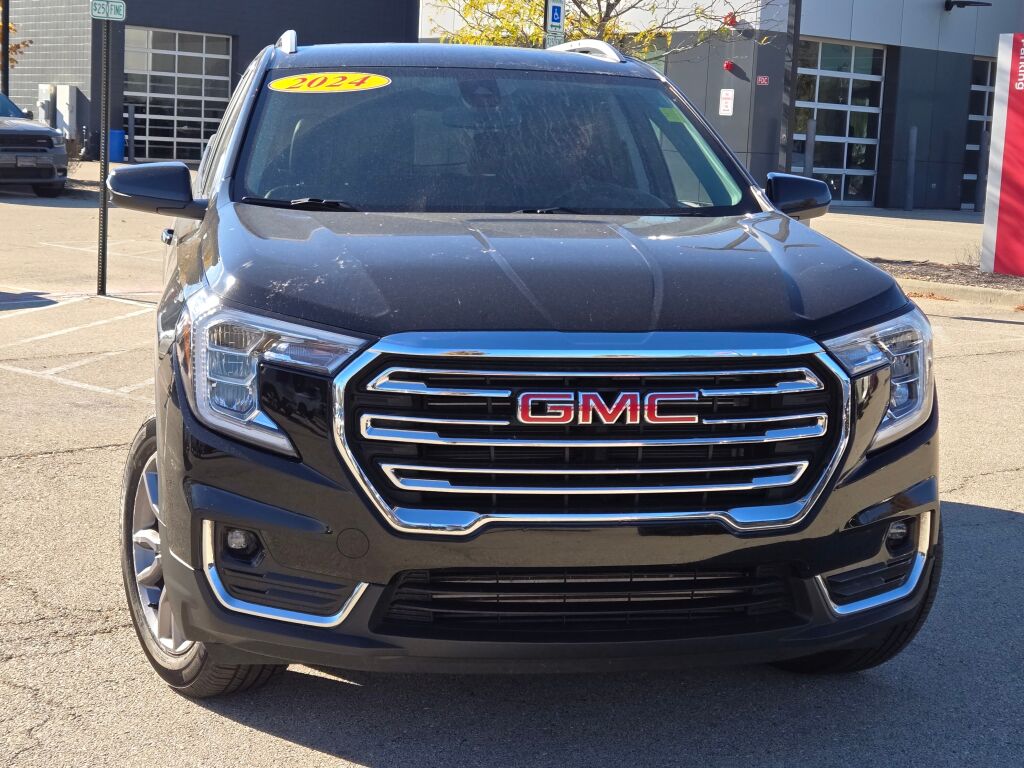 2024 Gmc Terrain SLT photo 2