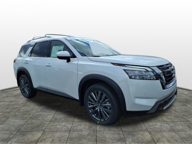 2025 Nissan Pathfinder SL's photo