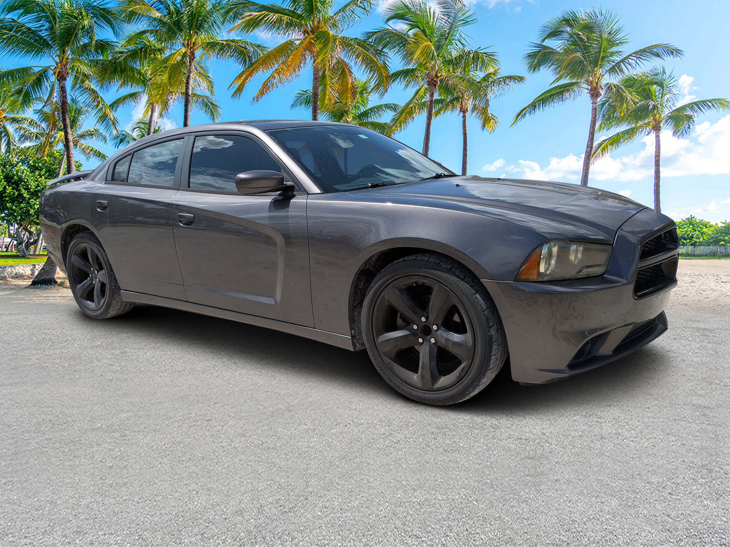 2014 Dodge Charger SXT Plus photo 2