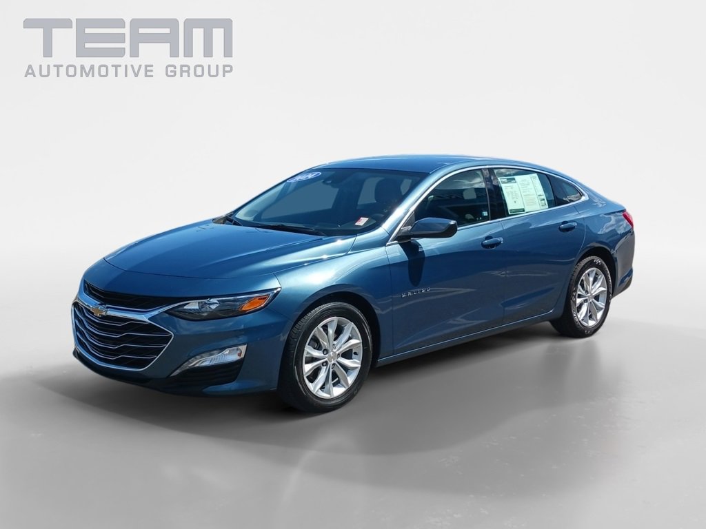2024 Chevrolet Malibu 1LT photo 3