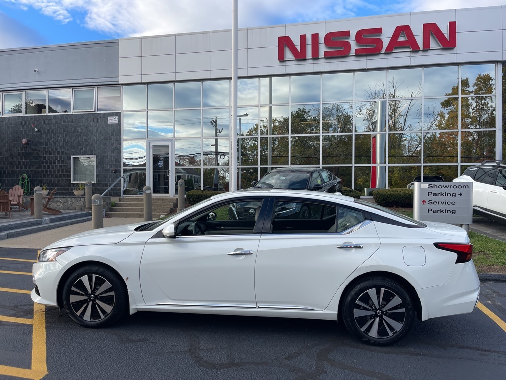 Used 2019 Nissan Altima SL with VIN 1N4BL4EW3KN301717 for sale in Milford, MA