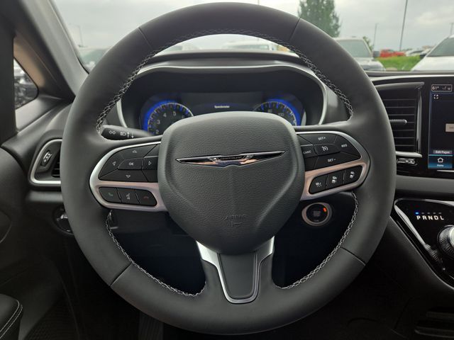 2026 Chrysler Voyager LX photo 15