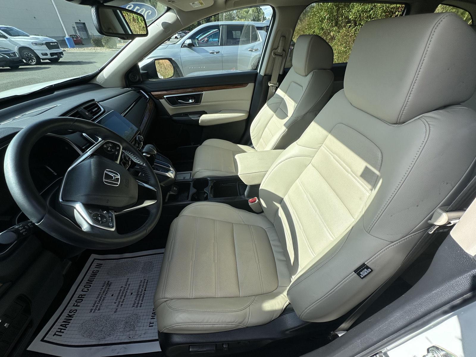 2018 Honda CR-V Touring photo 9