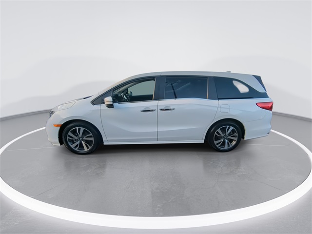 2021 Honda Odyssey Touring photo 5