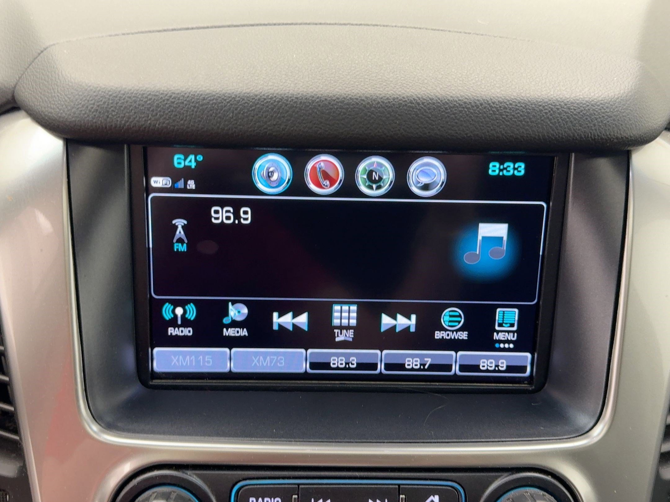2019 Chevrolet Tahoe LT photo 19