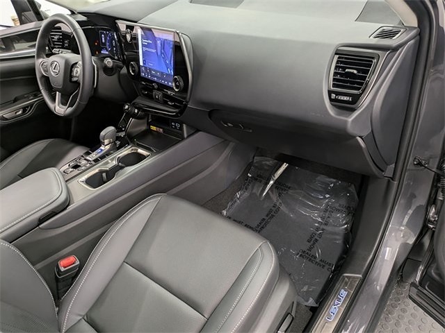 2025 Lexus NX 350 AWD photo 28