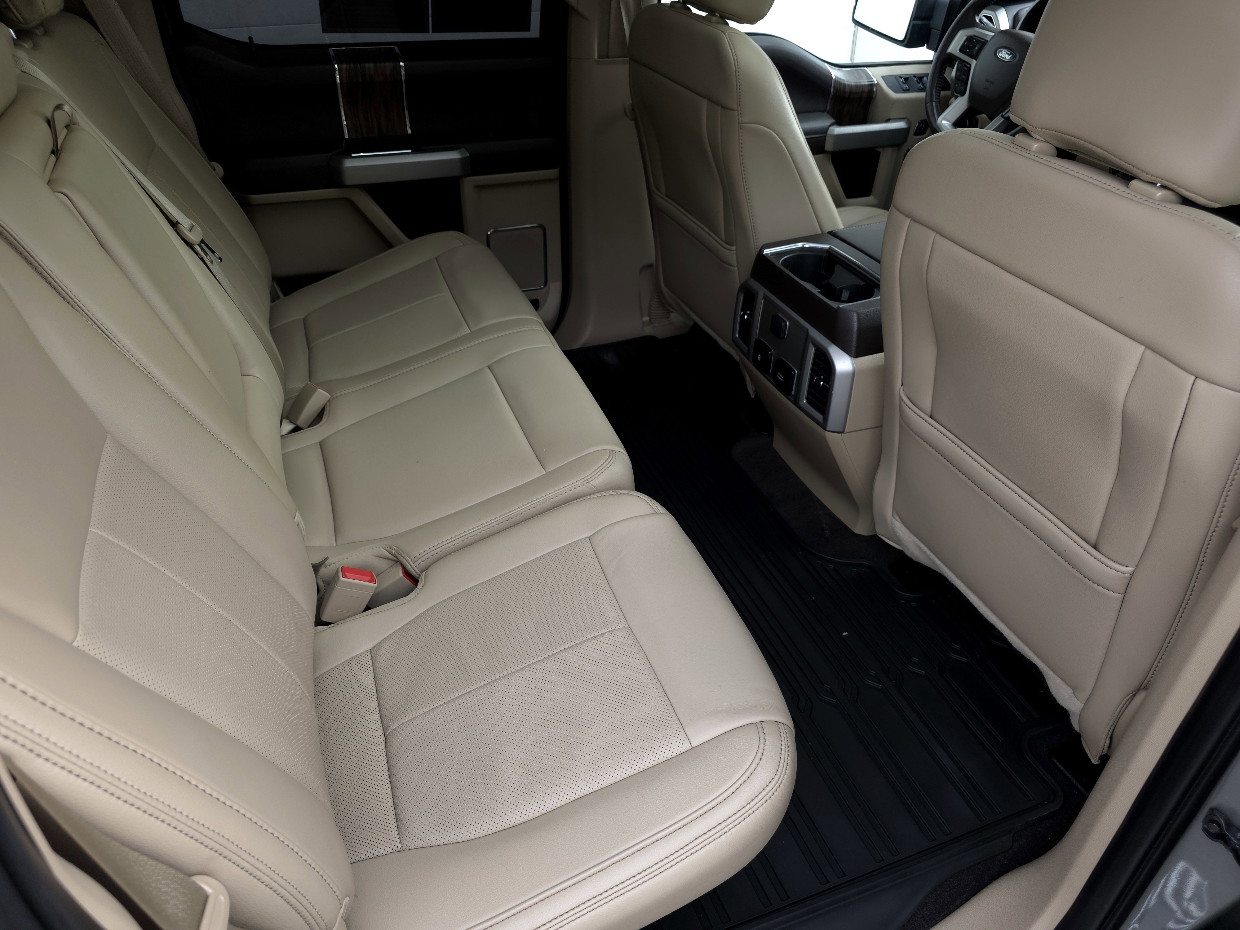 2019 Ford F-150 Lariat photo 24