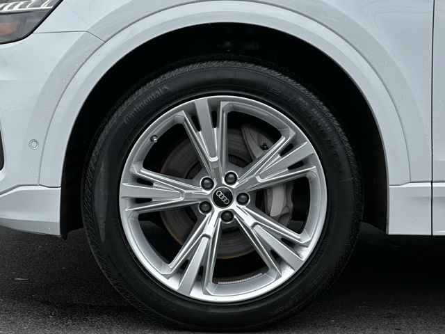 2023 Audi Q8 55 Premium photo 29