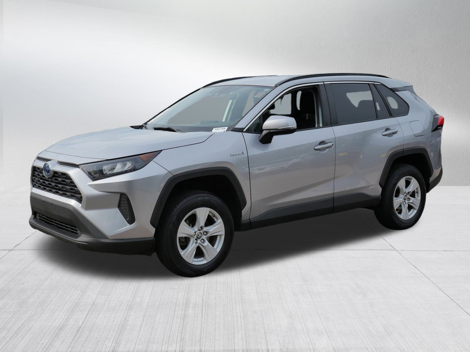 2021 Toyota RAV4 Hybrid LE photo 2