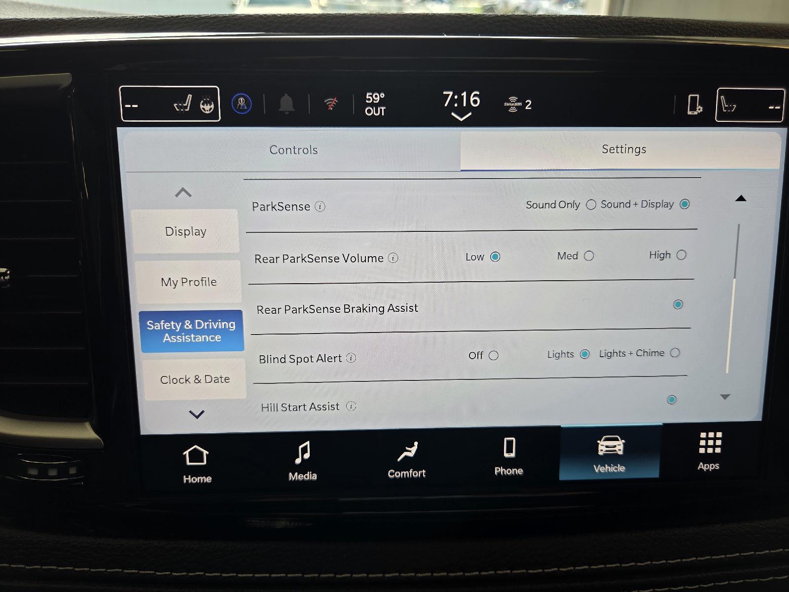 2026 Chrysler Pacifica photo 22