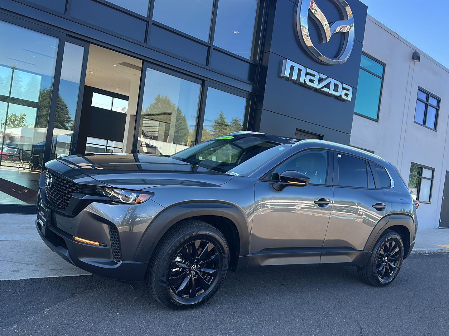 2025 Mazda CX-50 2.5 S Premium photo 2