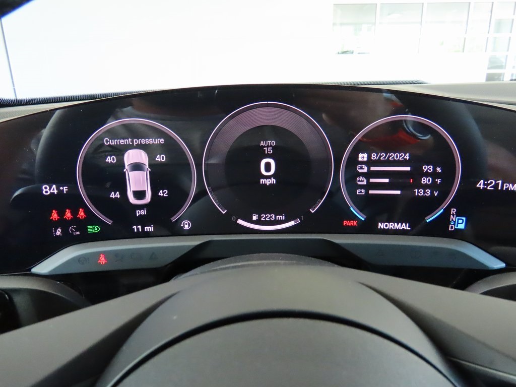 2025 Porsche Taycan 4S photo 33
