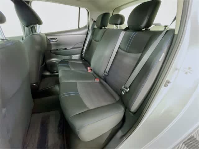 2021 Nissan Leaf SV photo 24