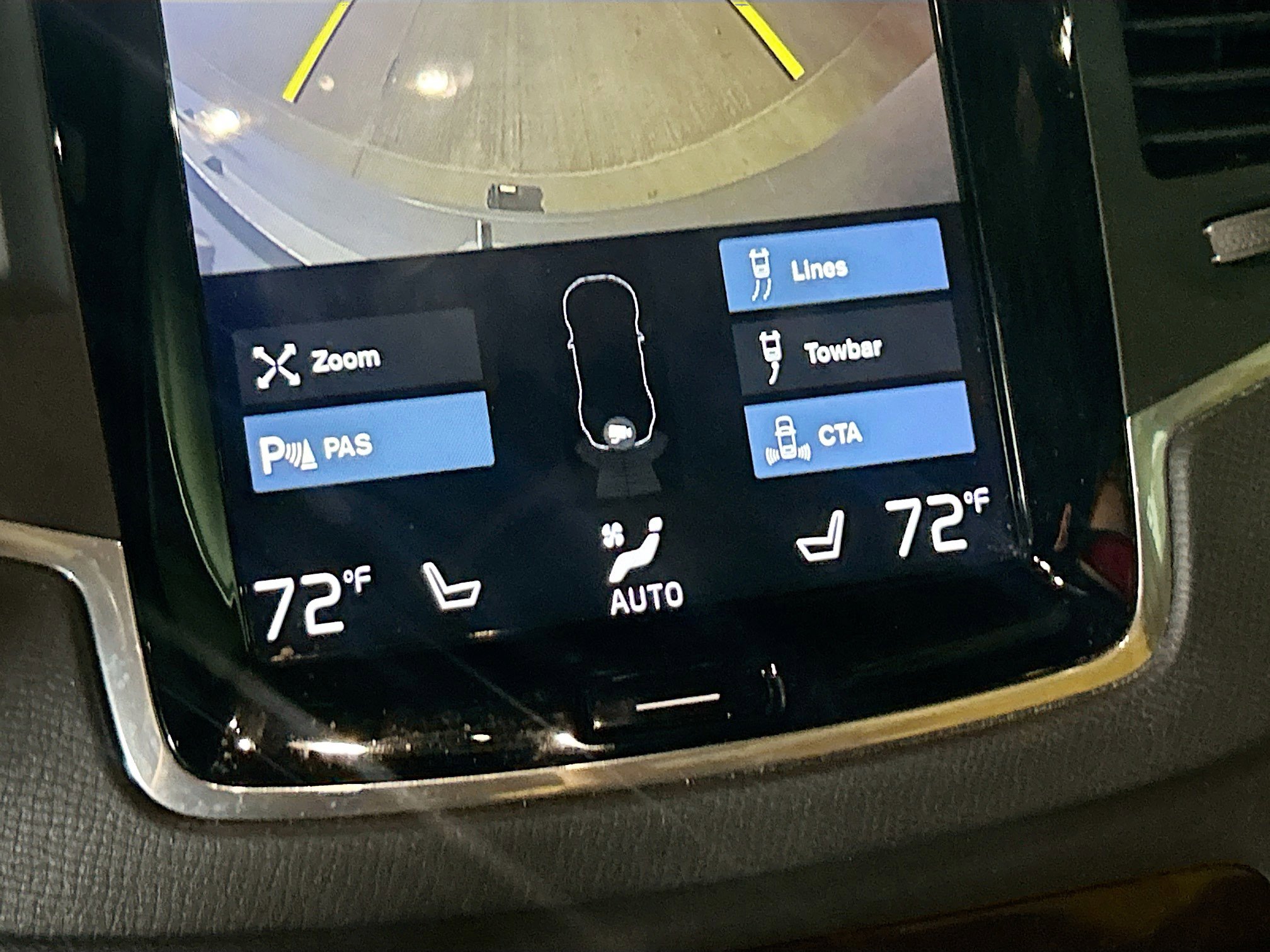 2019 Volvo XC90 Momentum AWD photo 23
