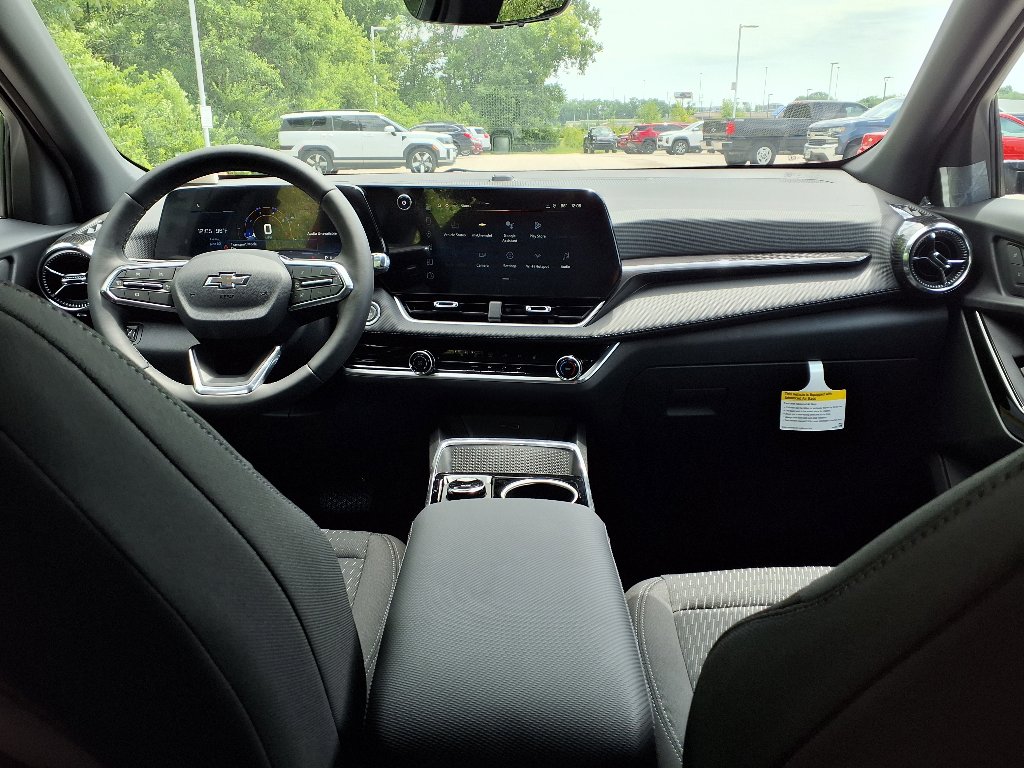 2026 Chevrolet Equinox LT photo 6