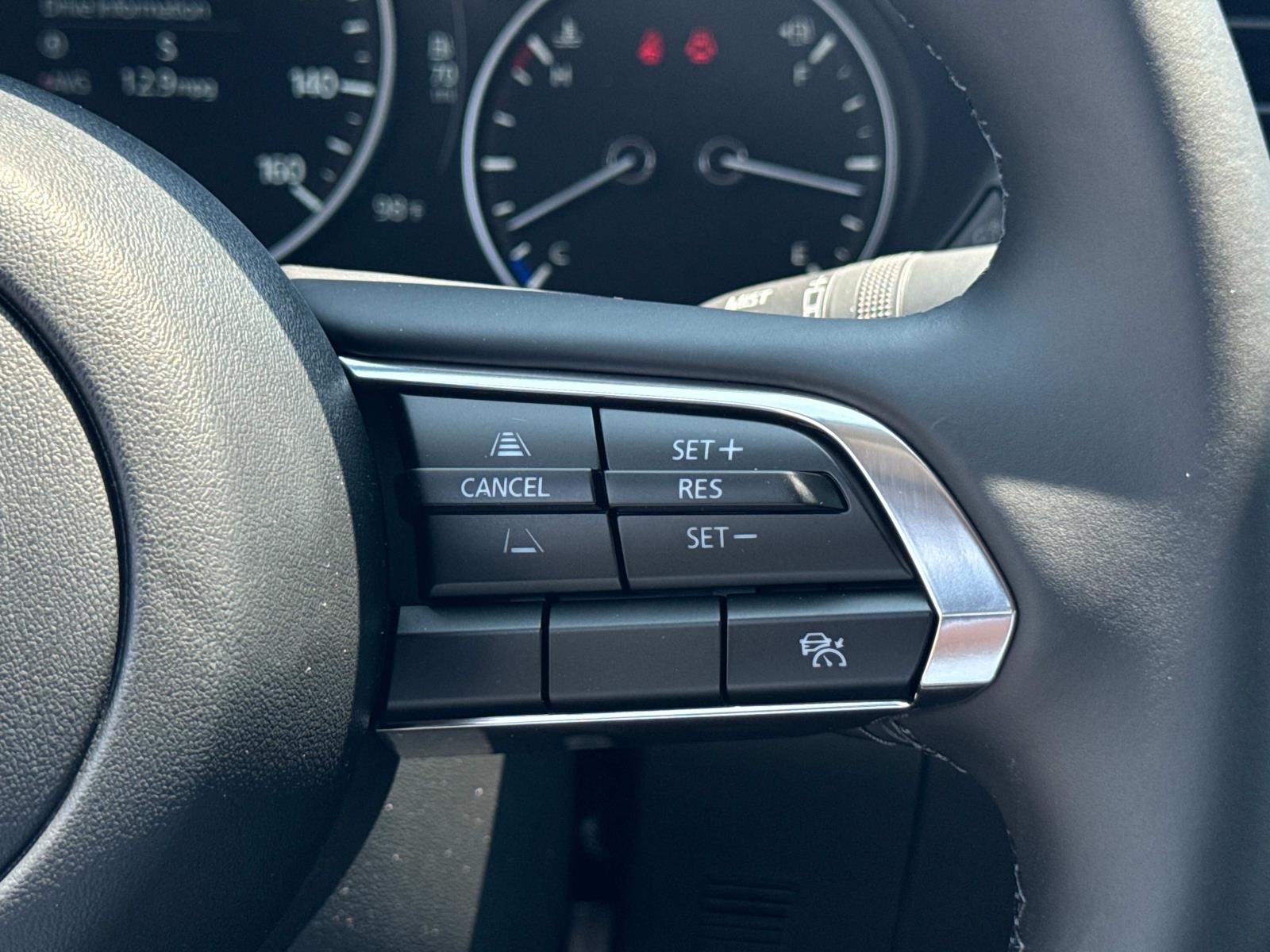 2025 Mazda Mazda3 2.5 Select Sport photo 10