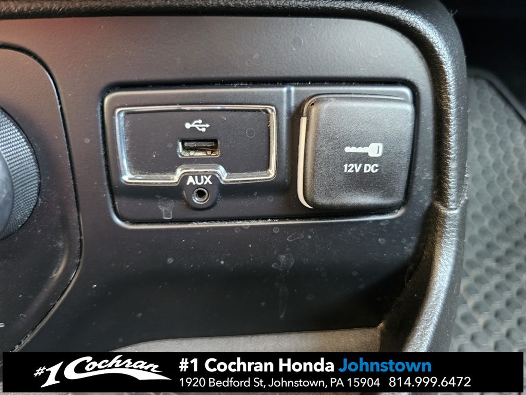 2016 Jeep Renegade Trailhawk photo 24