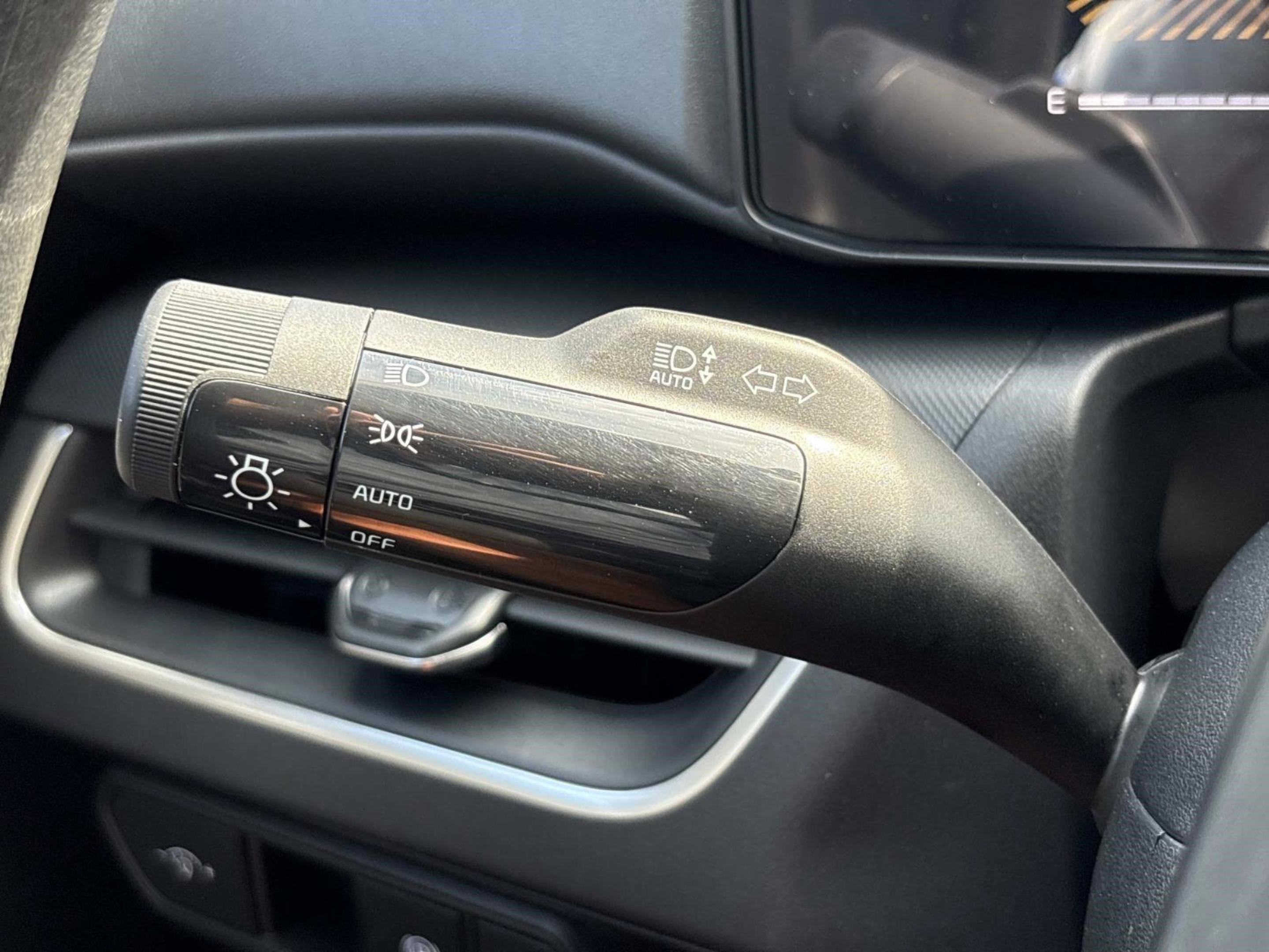 2025 Kia K4 LXS photo 26