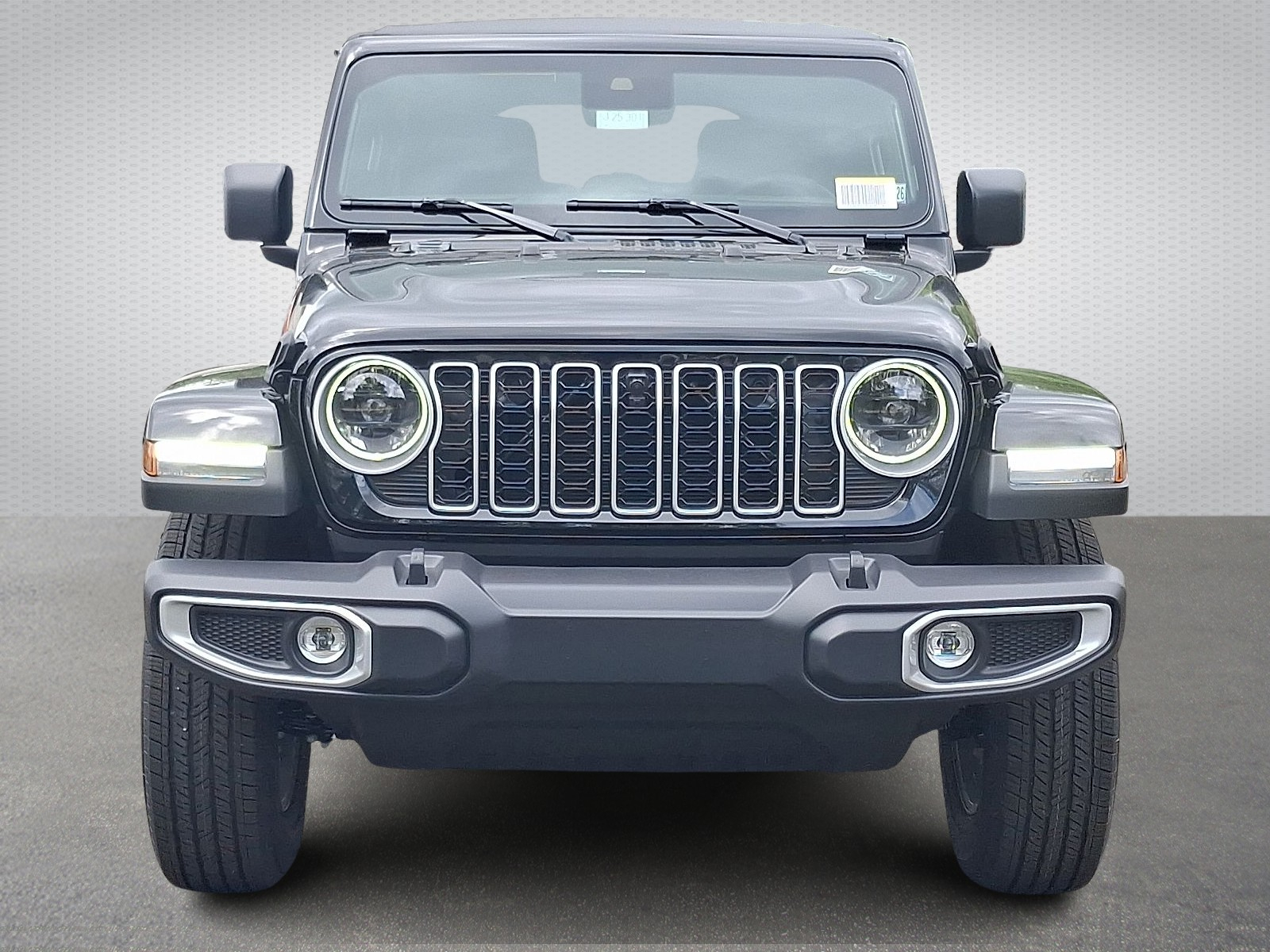 2025 Jeep Wrangler Sahara photo 2