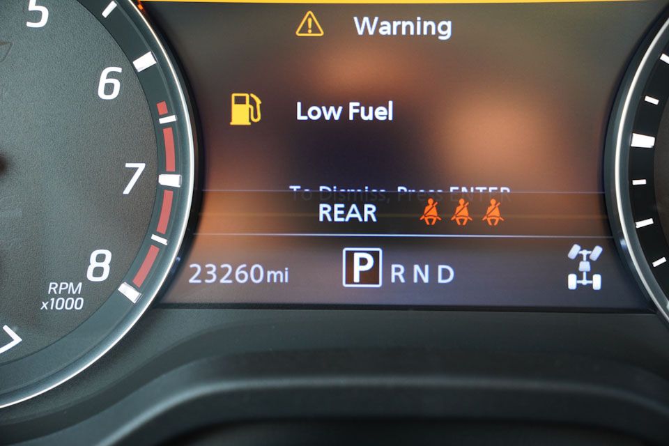 2024 Nissan Titan Platinum Reserve photo 9
