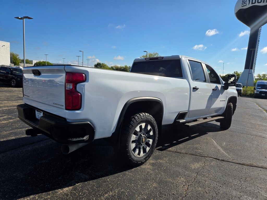 2021 Chevrolet Silverado 2500HD Custom photo 9