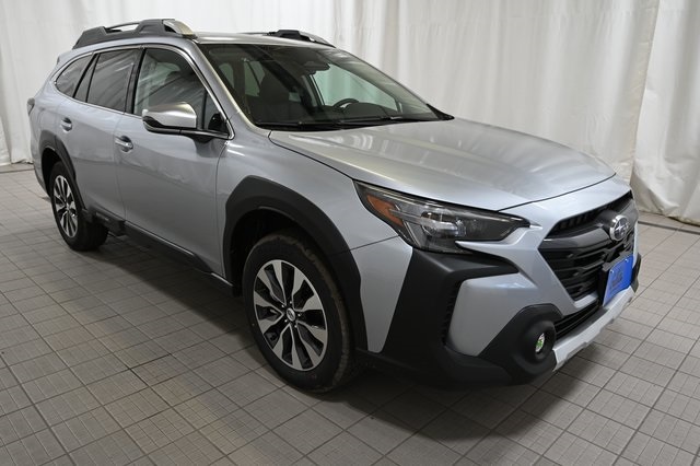 2025 Subaru Outback Touring photo 7