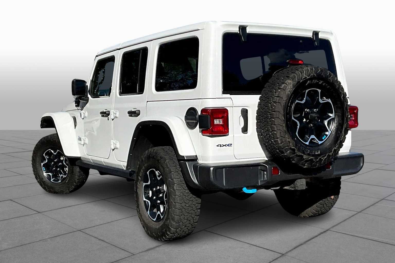 2022 Jeep Wrangler 4xe Unlimited Rubicon photo 11