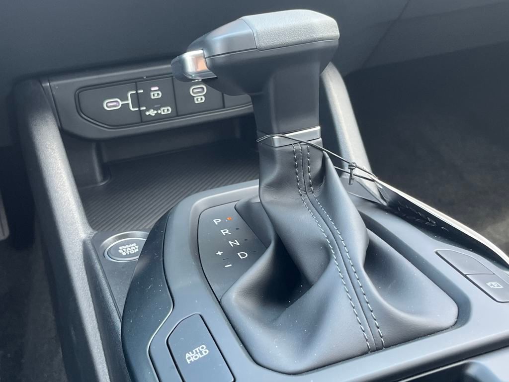 2025 Kia K4 LX photo 25