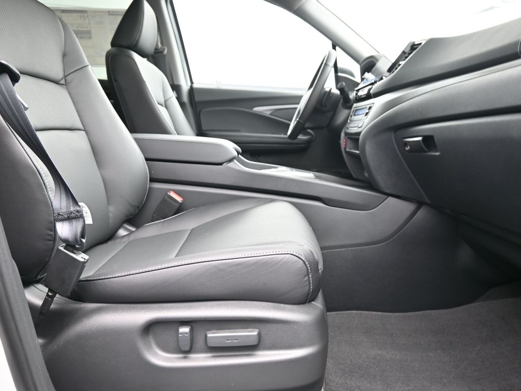 2025 Honda Ridgeline RTL photo 32