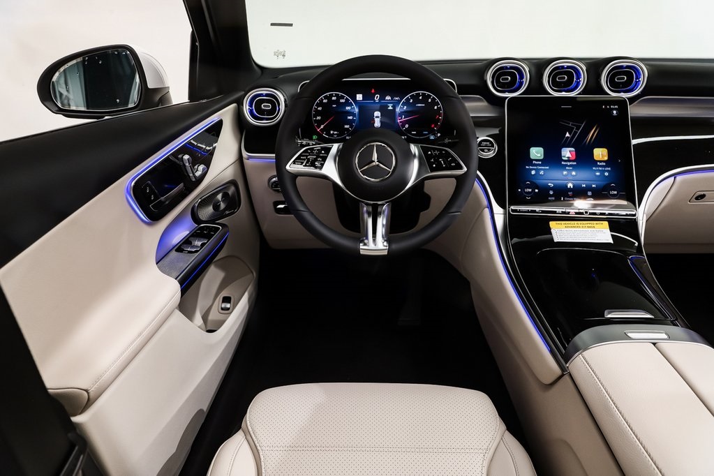 2025 Mercedes Benz GLC 300 4MATIC photo 13